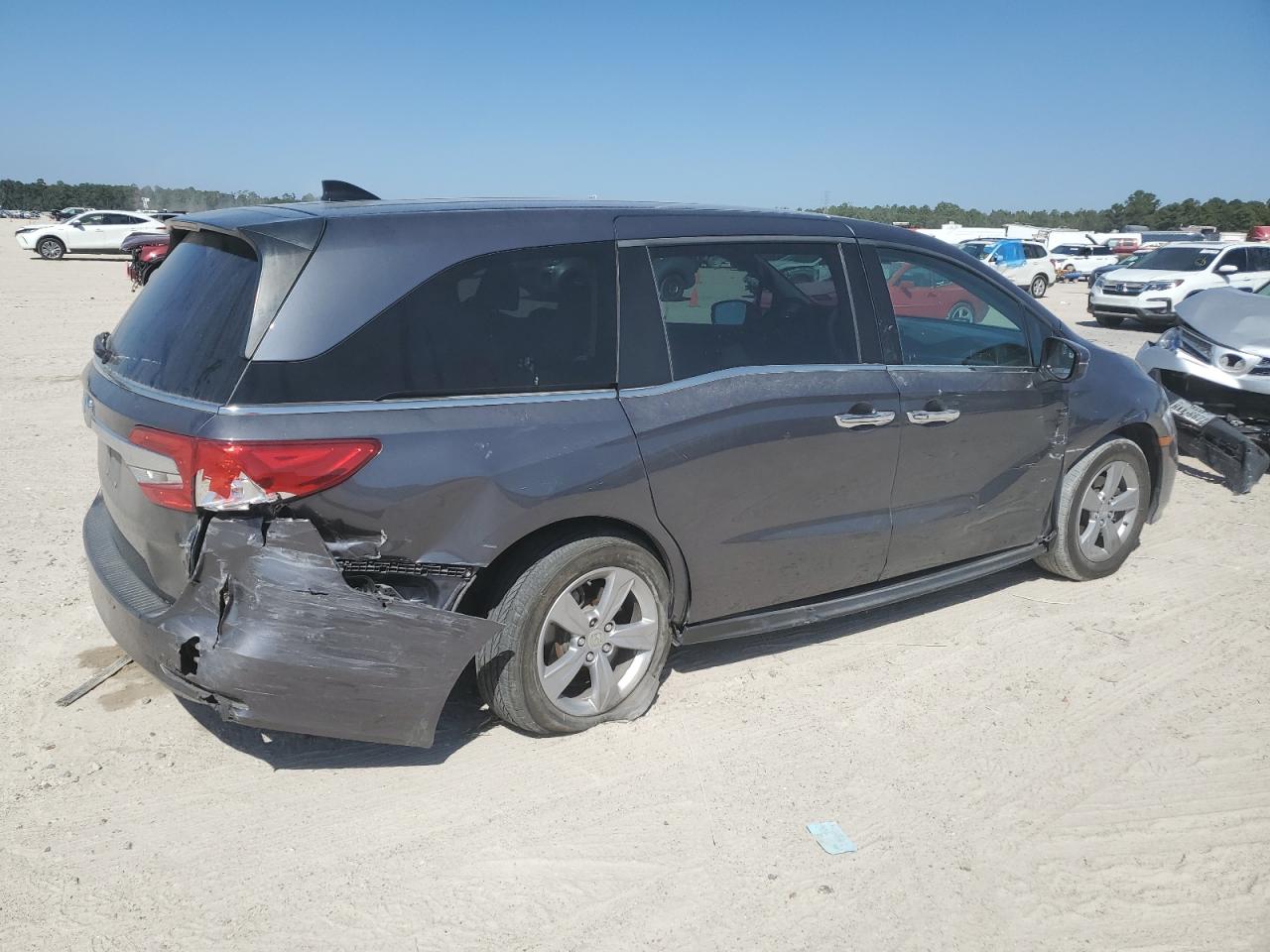 5FNRL6H76JB064307 2018 Honda Odyssey Exl