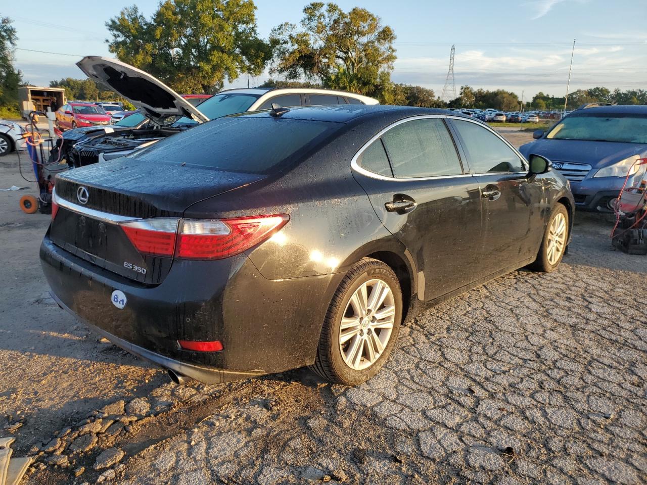 2013 Lexus ES - Image 3