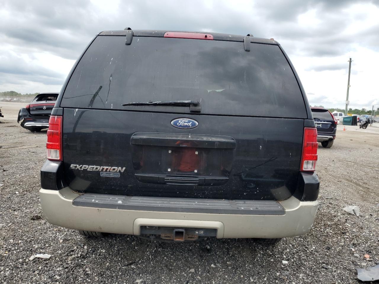 1FMPU17515LA16171 2005 Ford Expedition Eddie Bauer