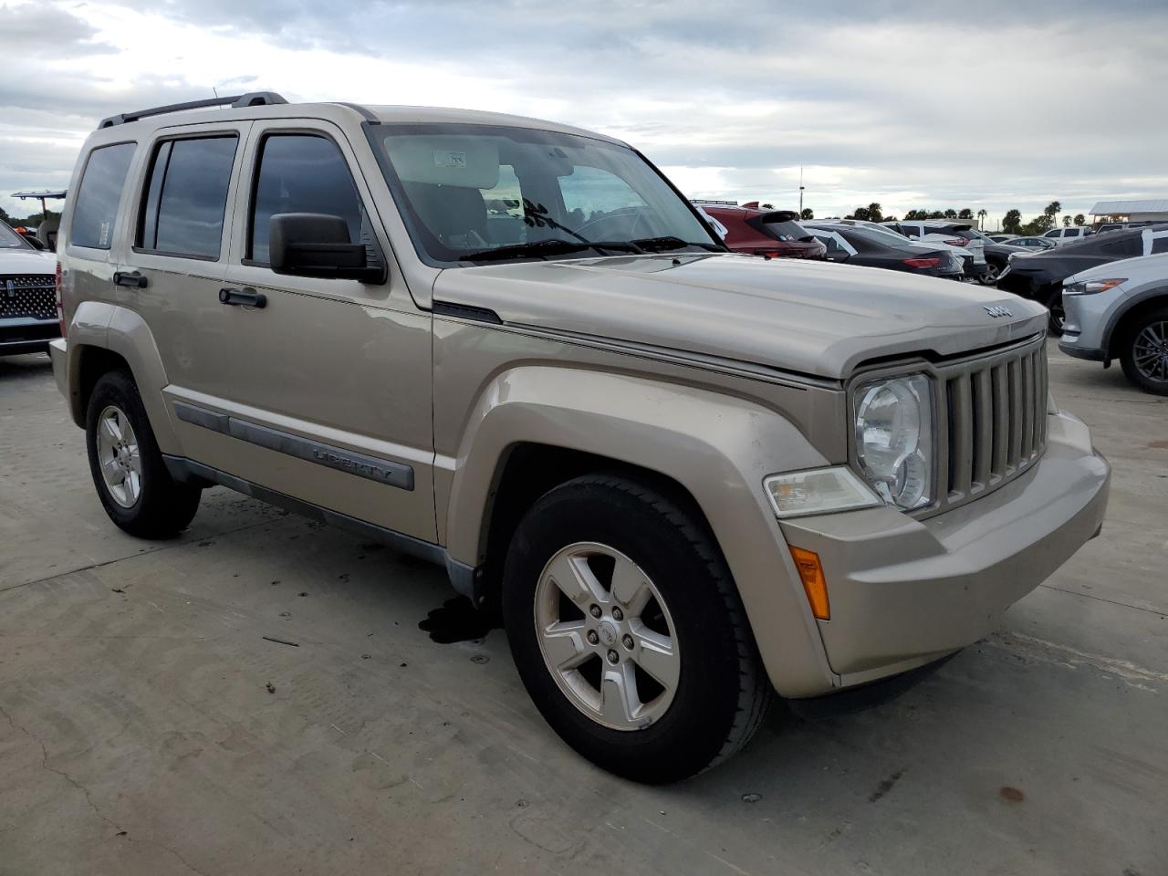 2011 Jeep Liberty (North America) - Image 4
