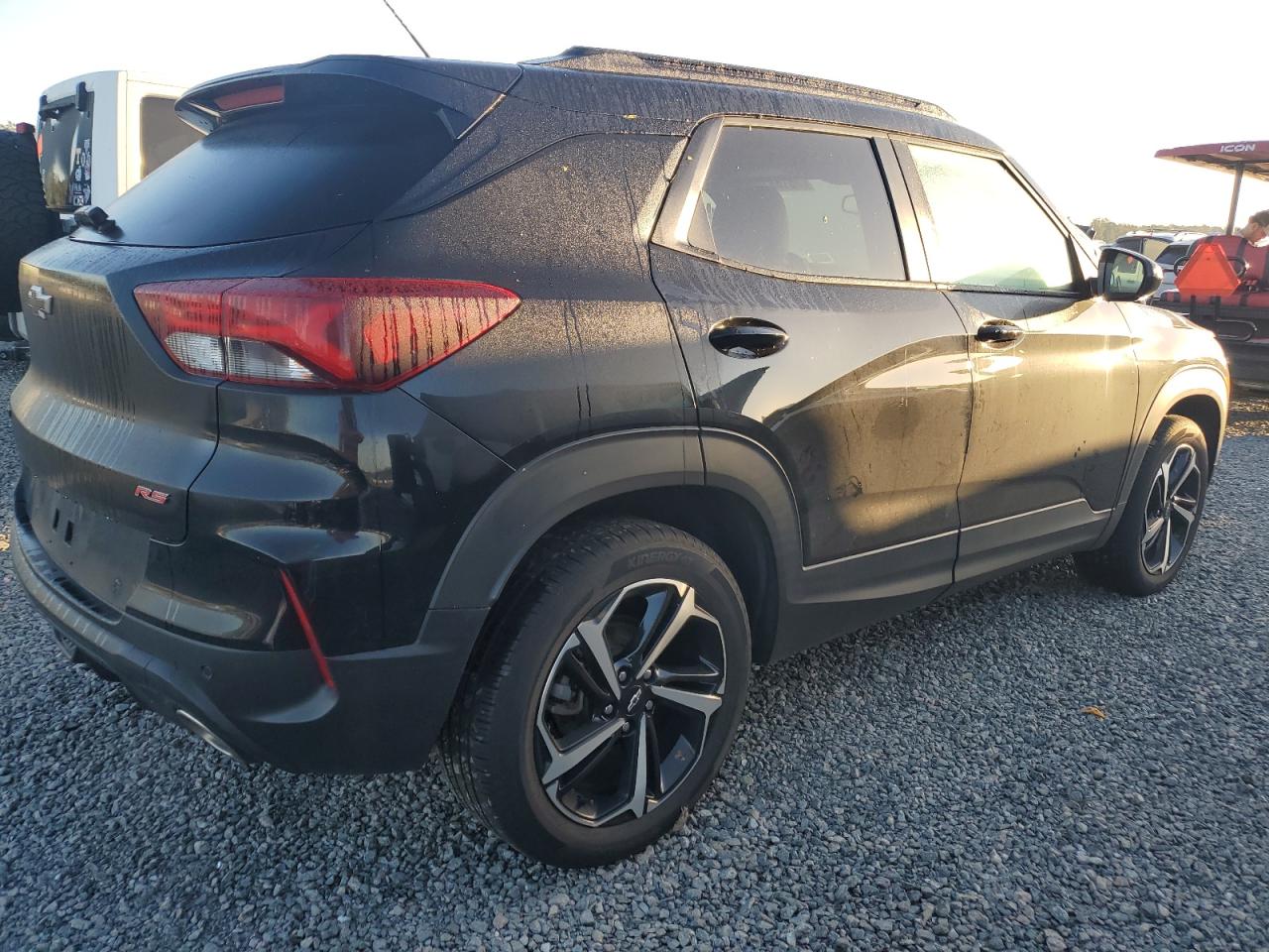 2022 Chevrolet TrailBlazer - Image 3