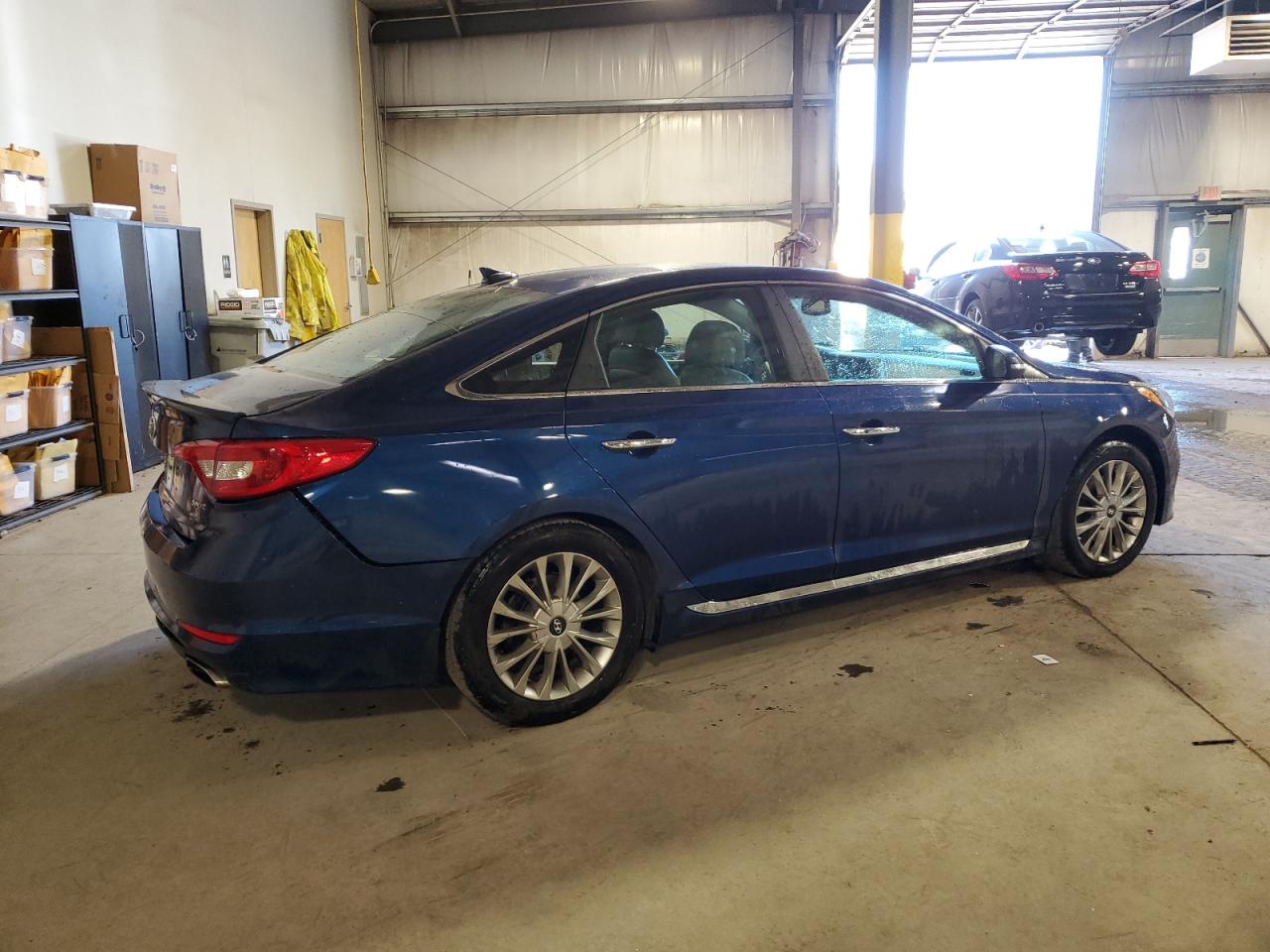 2016 Hyundai Sonata - Image 3