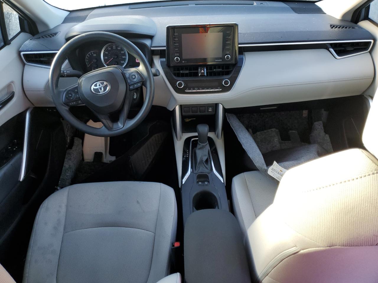 2022 Toyota Corolla Cross - Image 8