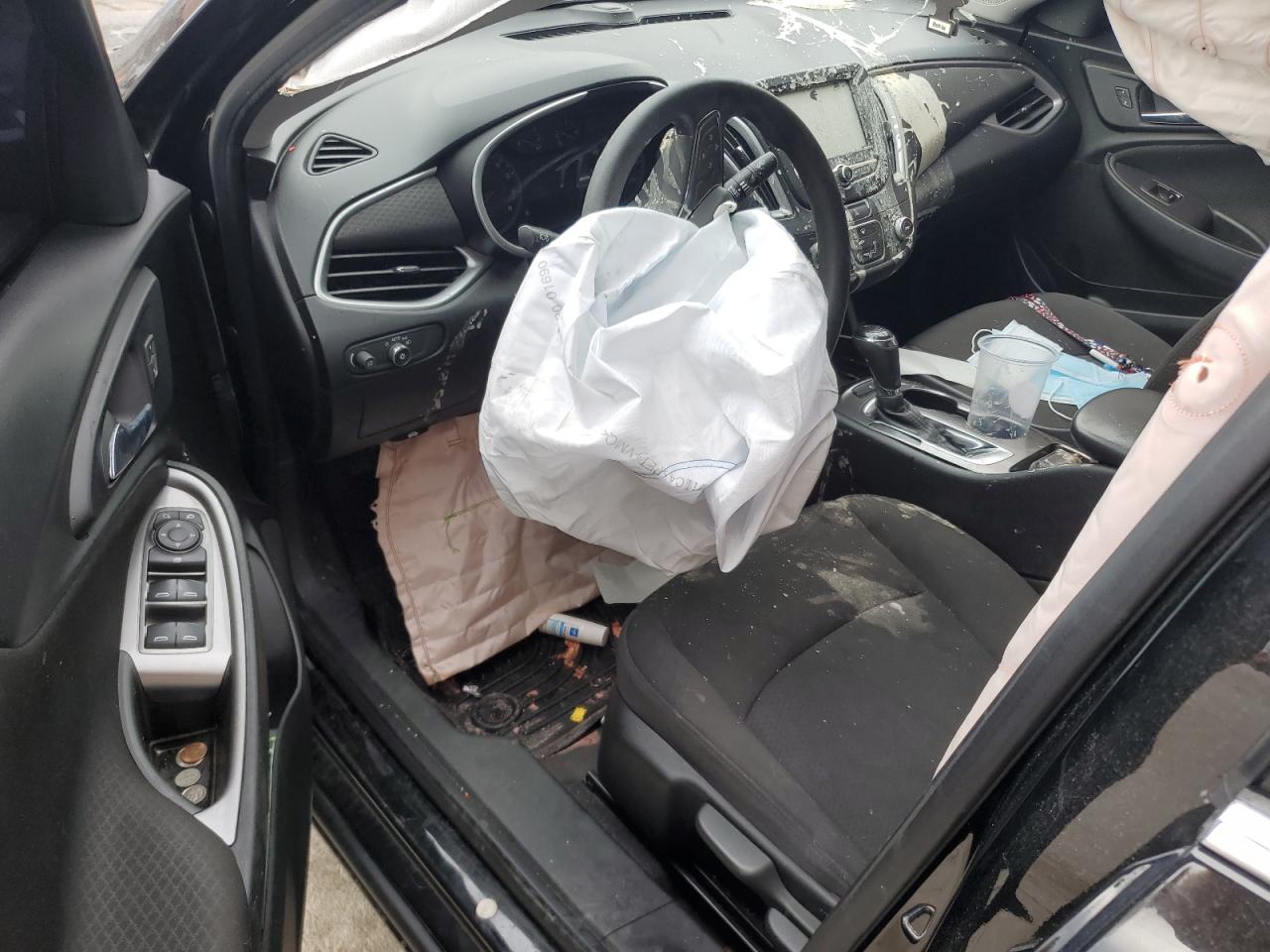 2018 Chevrolet Malibu - Image 8