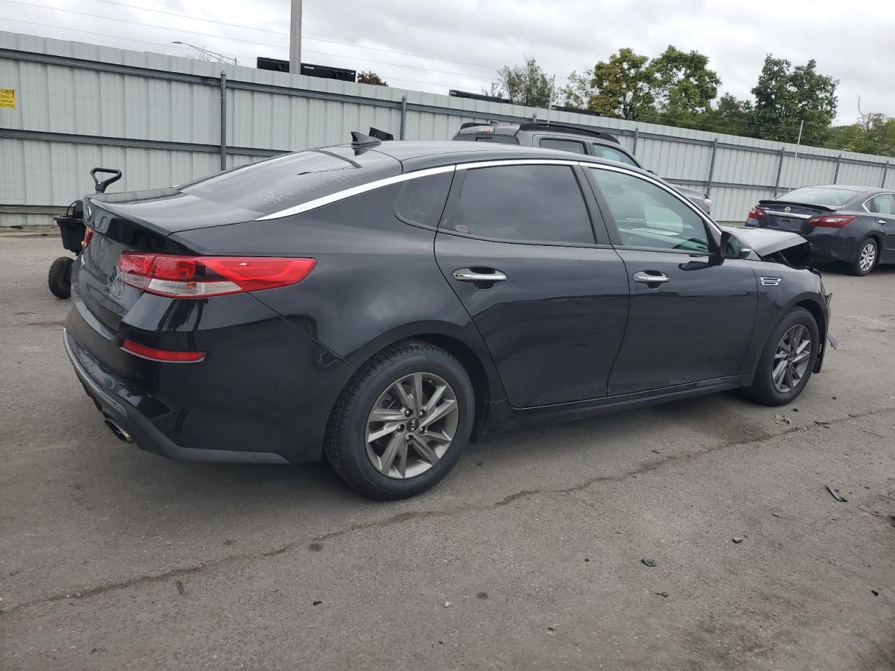 2019 Kia Optima - Image 3