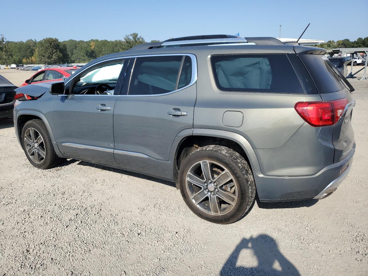 2017 GMC Acadia - Image 2