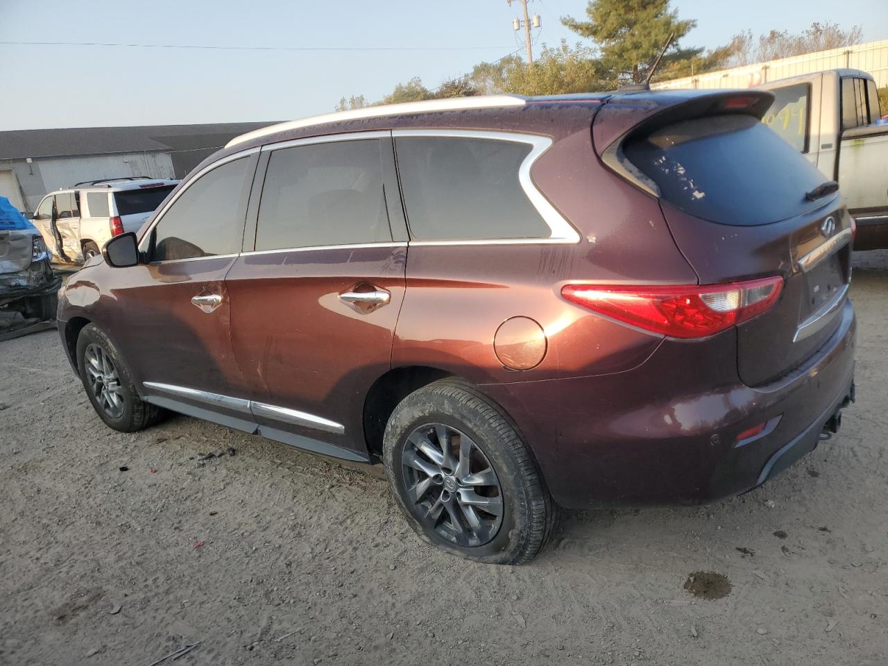 VIN 5N1AL0MM3DC316047 2013 INFINITI JX35 no.2