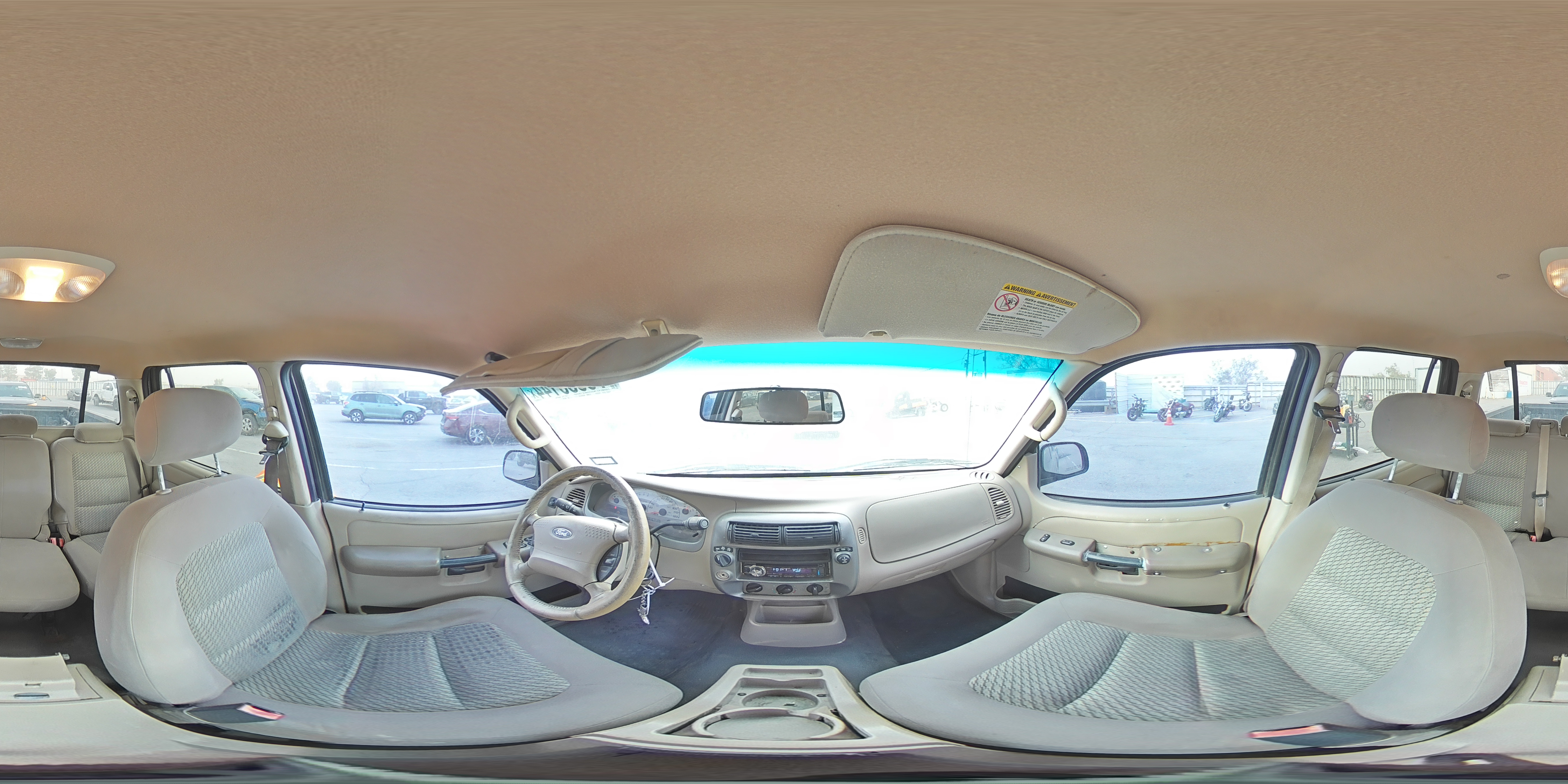 2005 Ford Explorer - Image 13