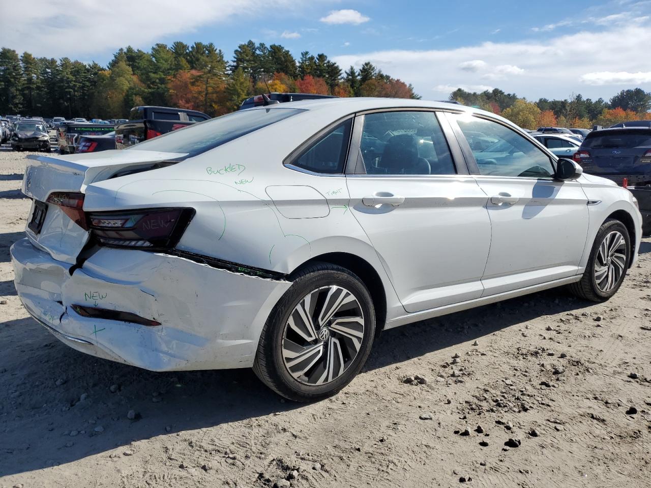 2021 Volkswagen Jetta - Image 3
