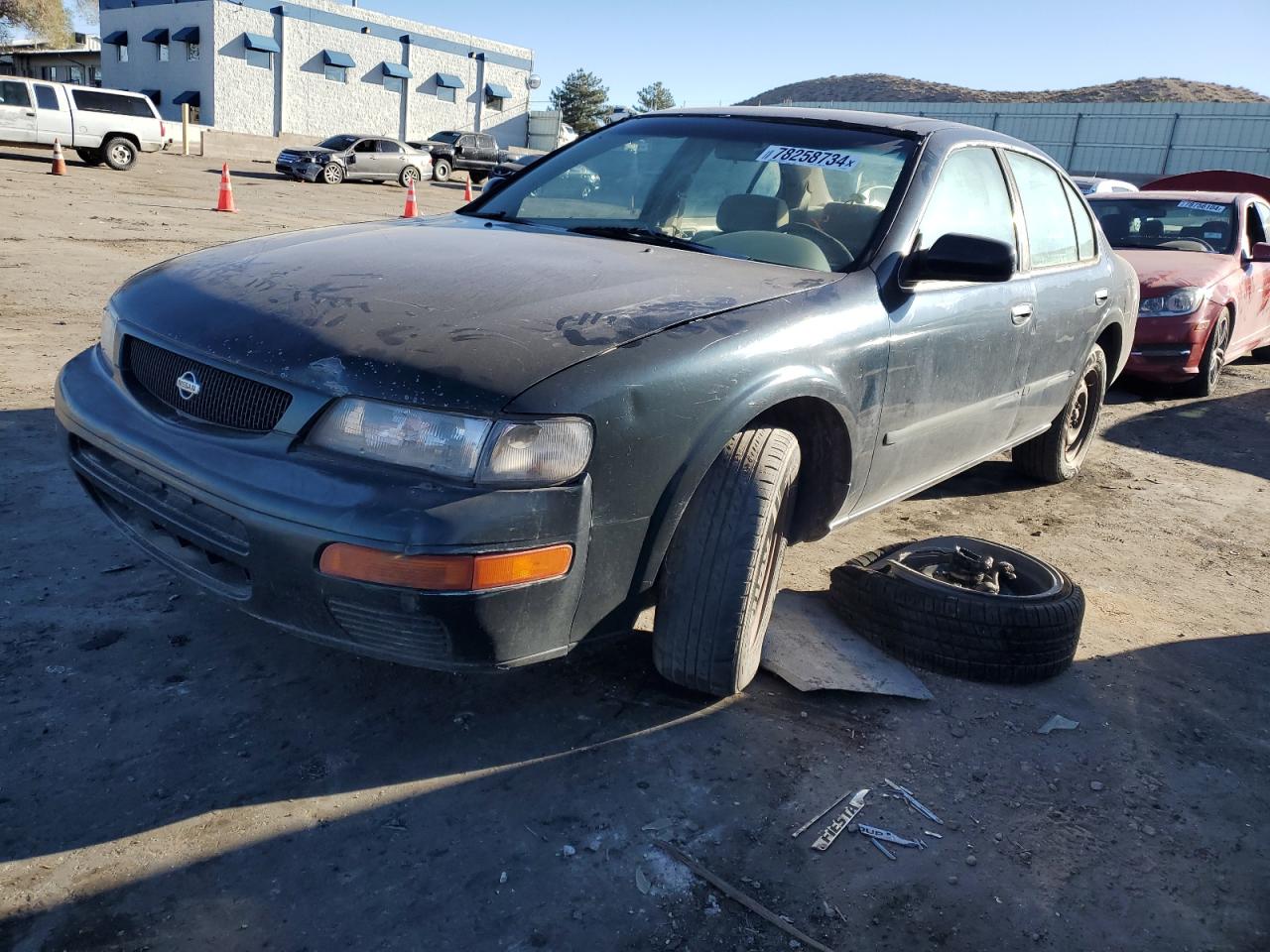 1995 Nissan Maxima - Image 1