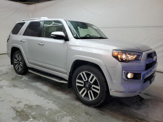 Паркетники TOYOTA 4RUNNER 2015 Серебристый