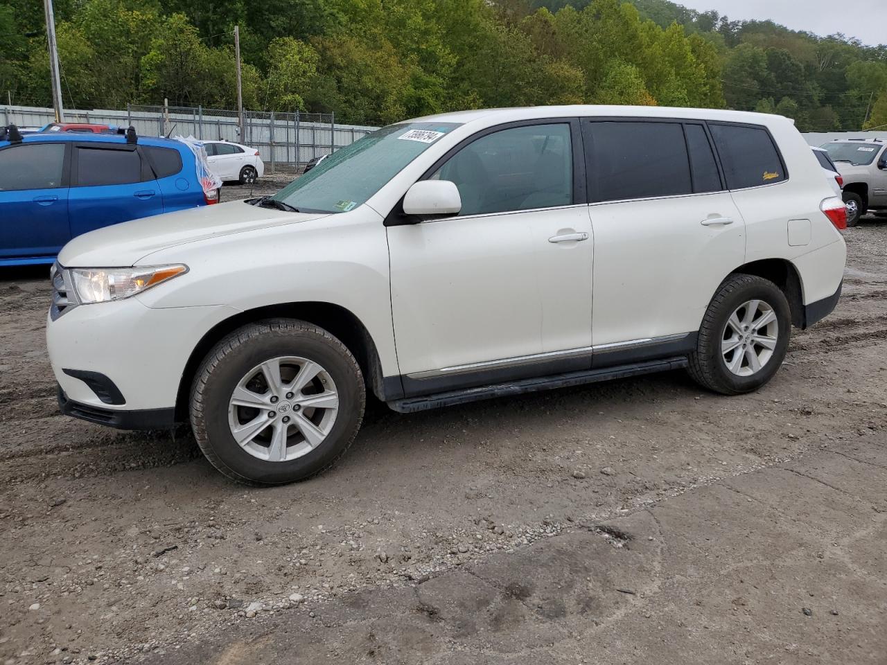 5TDBK3EH7CS121225 2012 Toyota Highlander Base