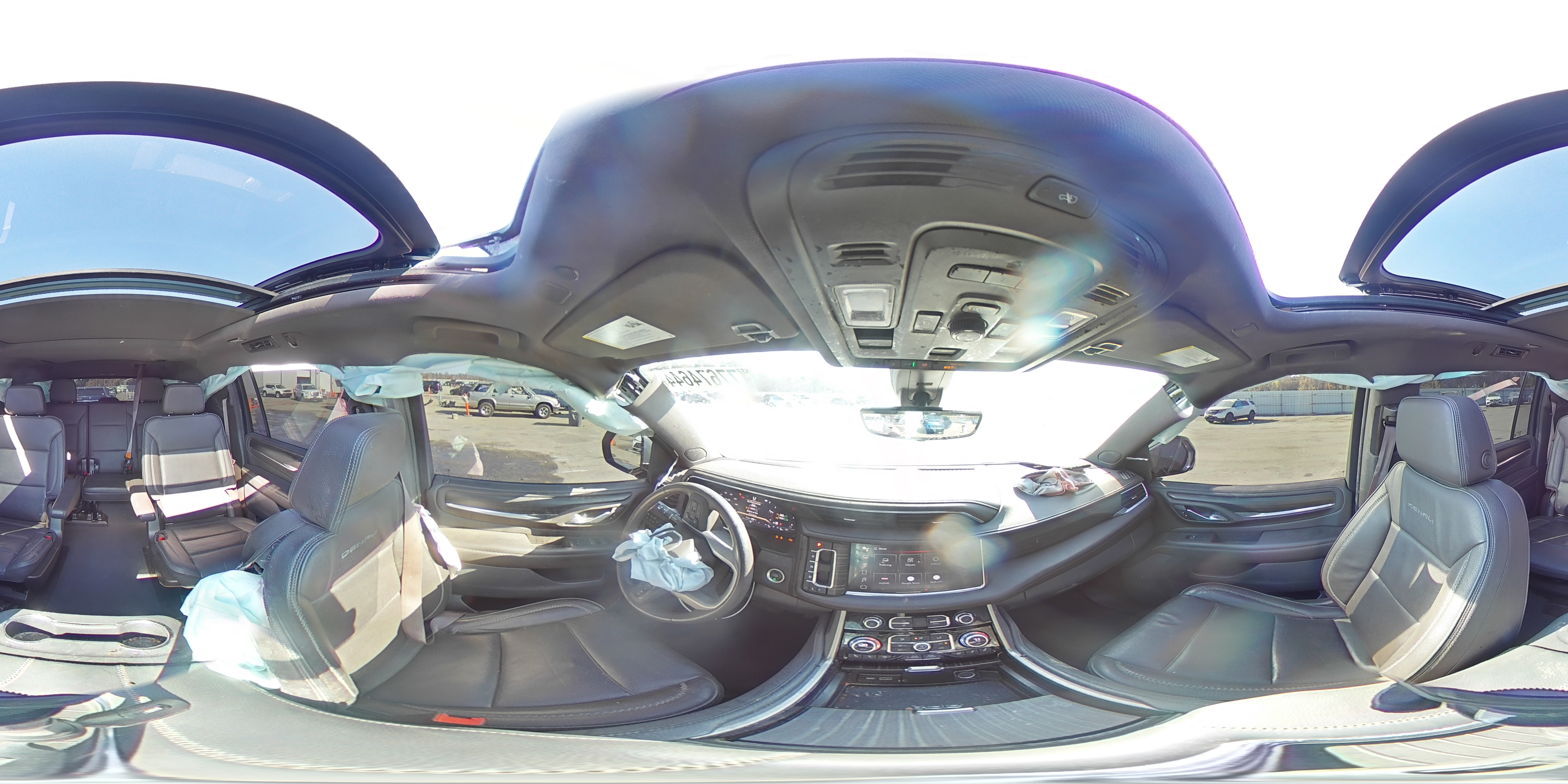 2022 GMC Yukon - Image 15