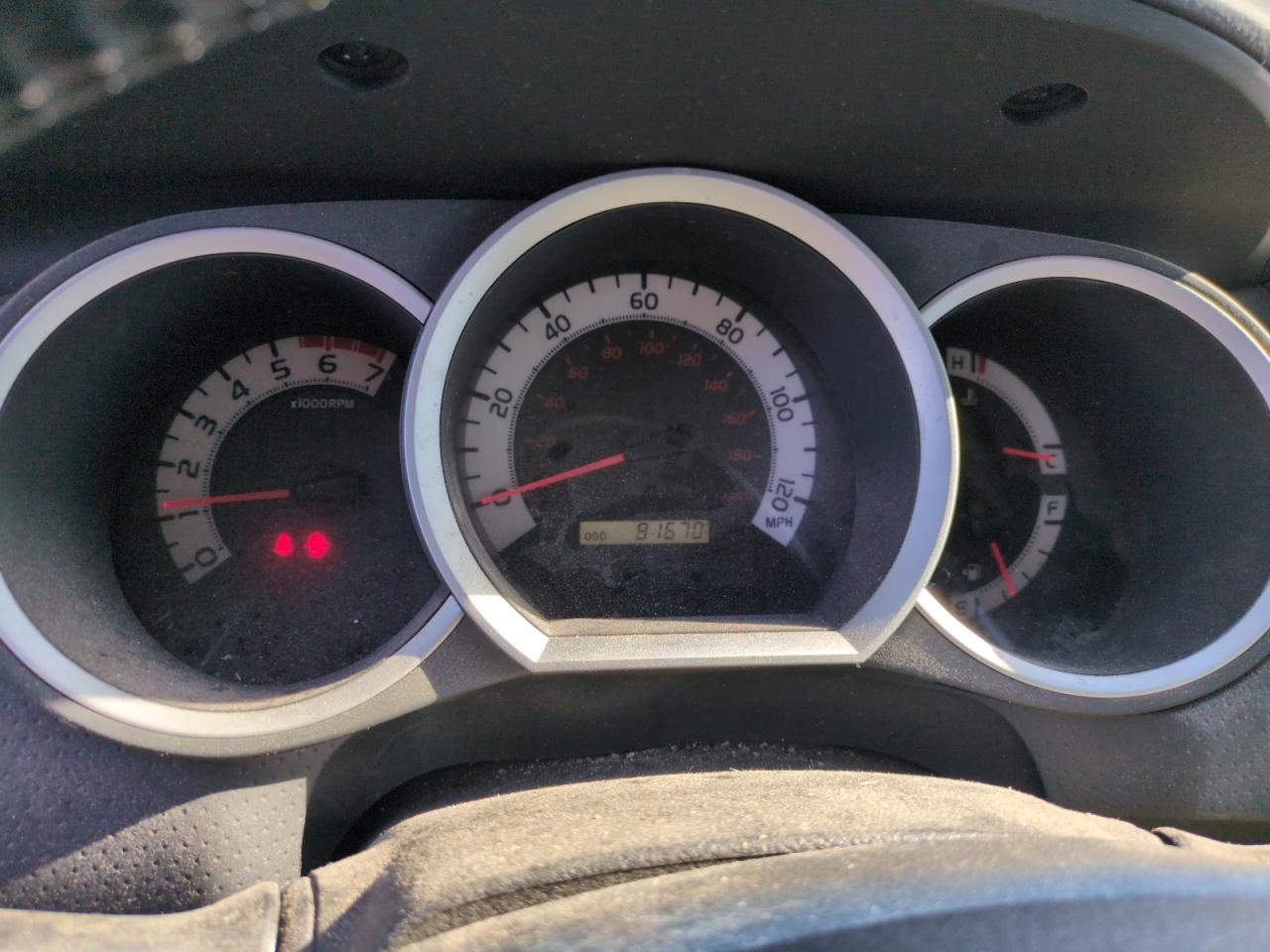 2015 Toyota Tacoma - Image 9