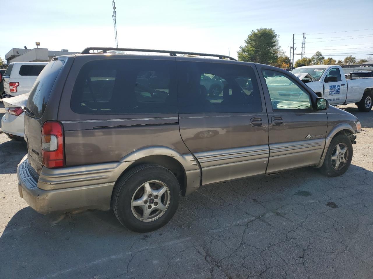 2001 Pontiac Montana - Image 3