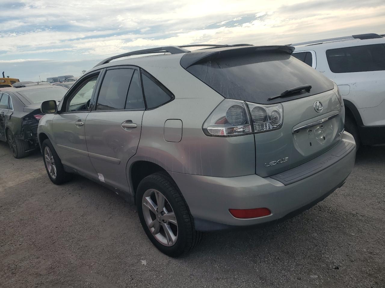 2006 Lexus RX - Image 2