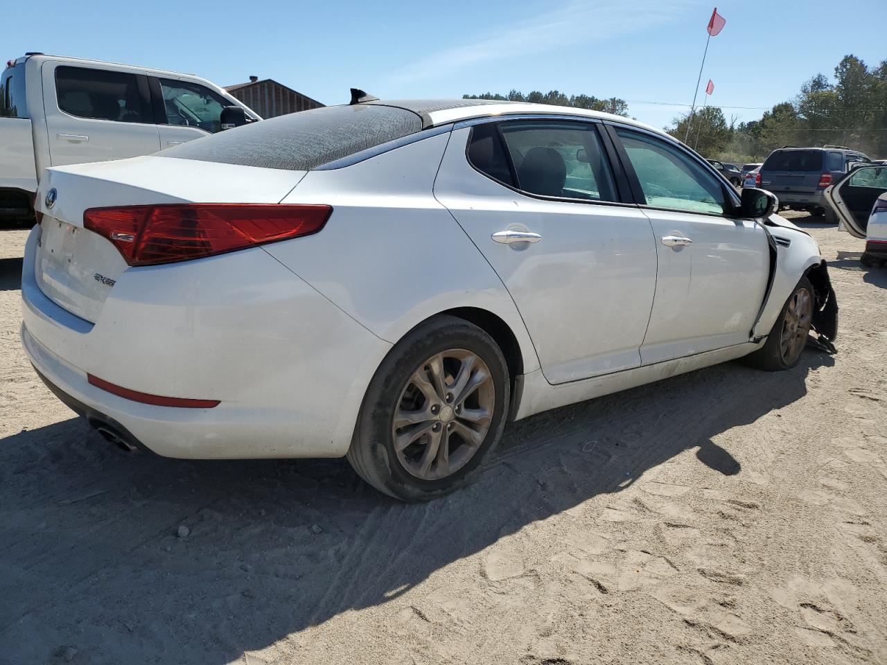 VIN 5XXGN4A70DG107086 2013 KIA OPTIMA no.3