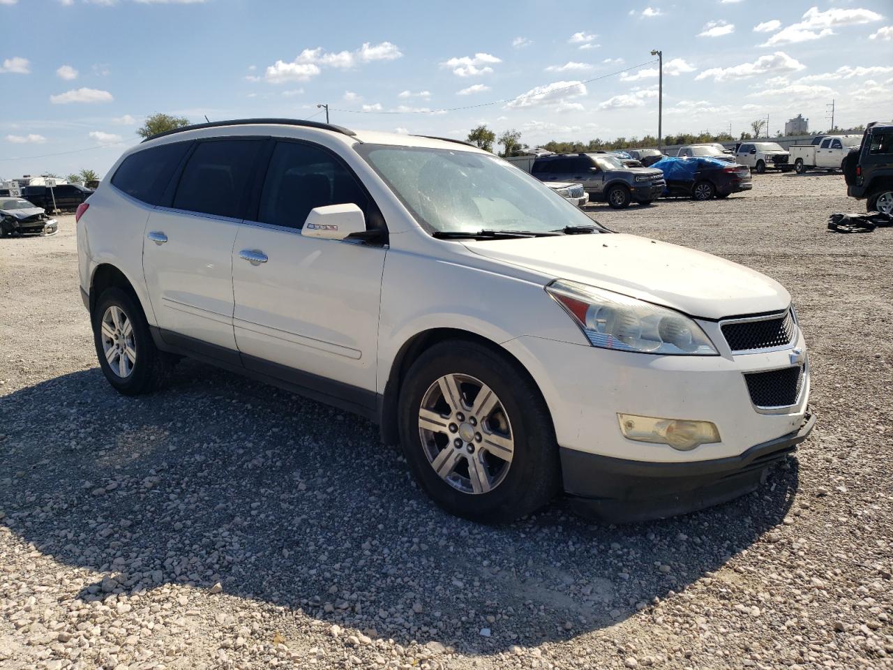 2011 Chevrolet Traverse - Image 4