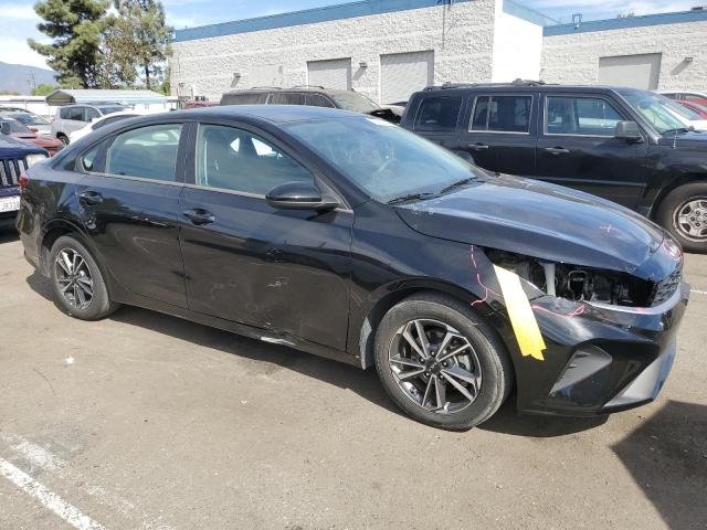 3KPF24AD3NE436207 Kia Forte FE 4