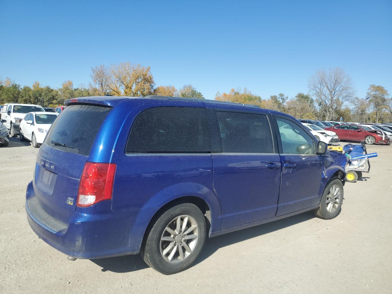 VIN 2C4RDGCG1KR641745 2019 DODGE CARAVAN no.3