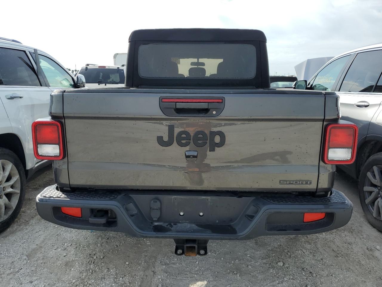 2021 Jeep Gladiator - Image 6