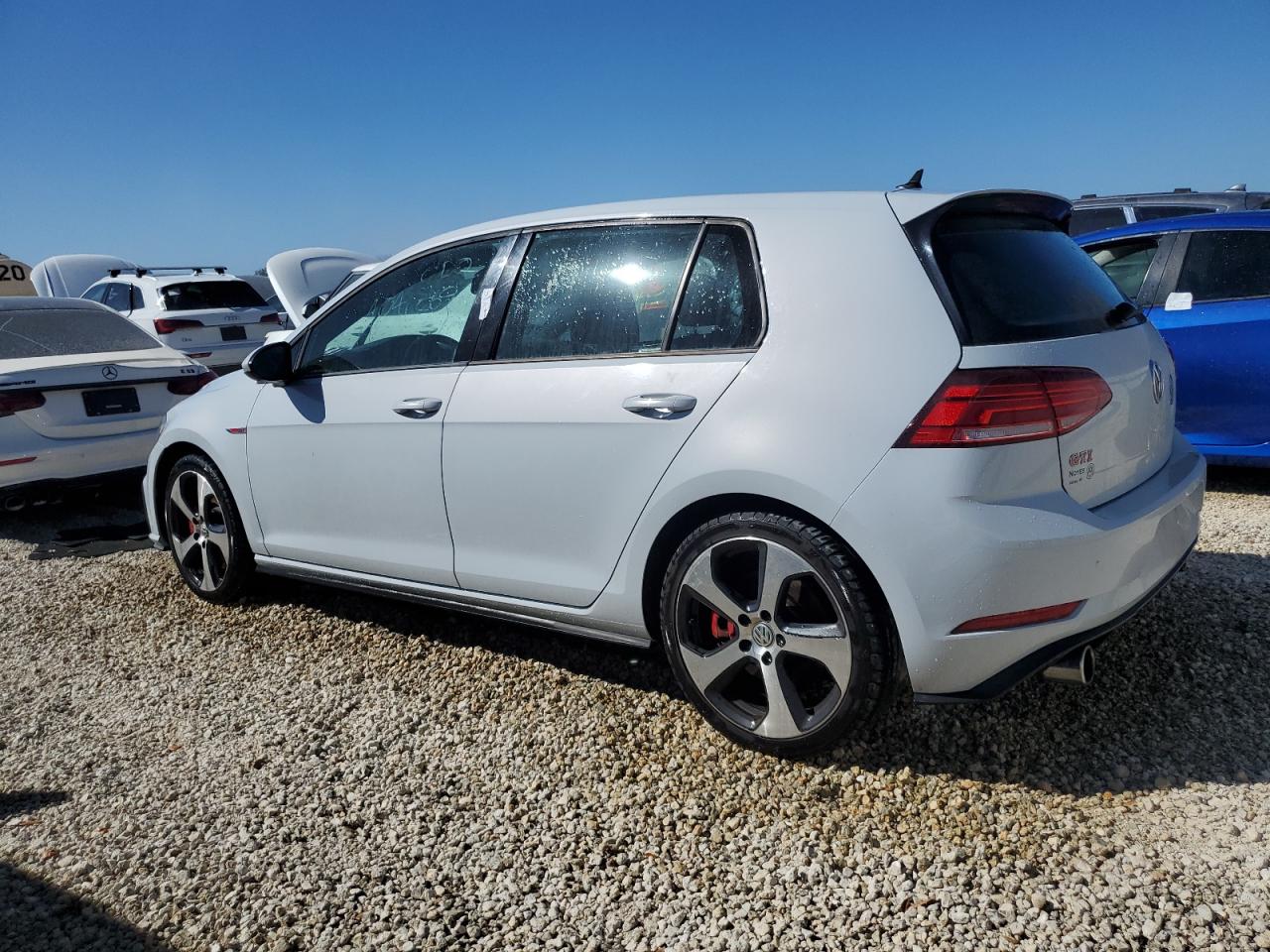 VIN 3VW5T7AU4KM030820 2019 VOLKSWAGEN GTI no.2