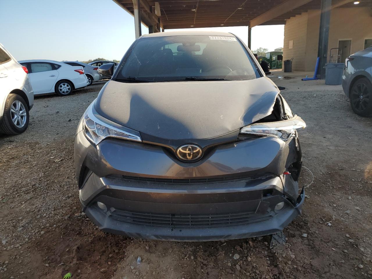 VIN JTNKHMBX4J1006099 2018 TOYOTA C-HR no.5