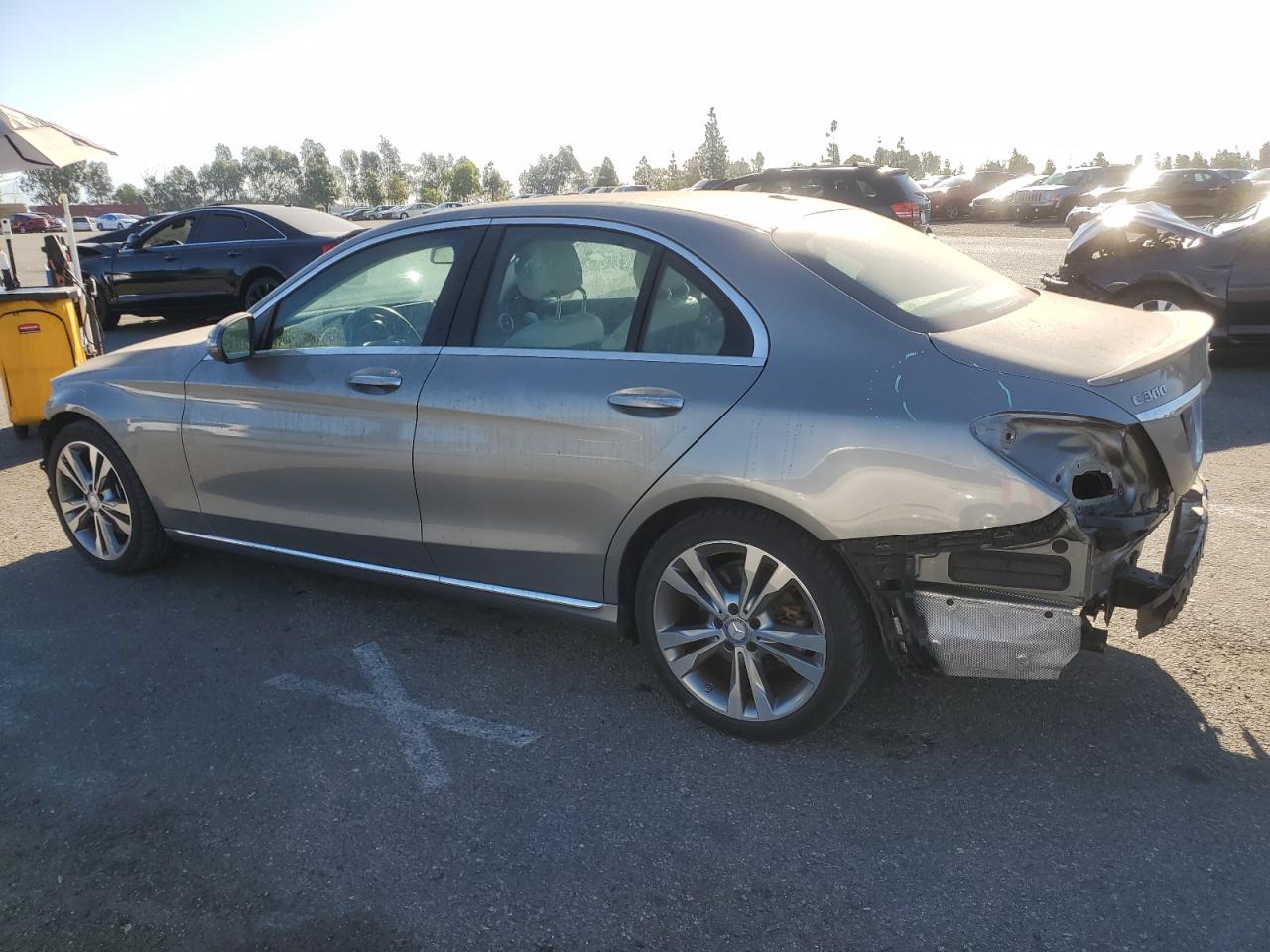 VIN 55SWF4JBXGU167024 2016 MERCEDES-BENZ C-CLASS no.2