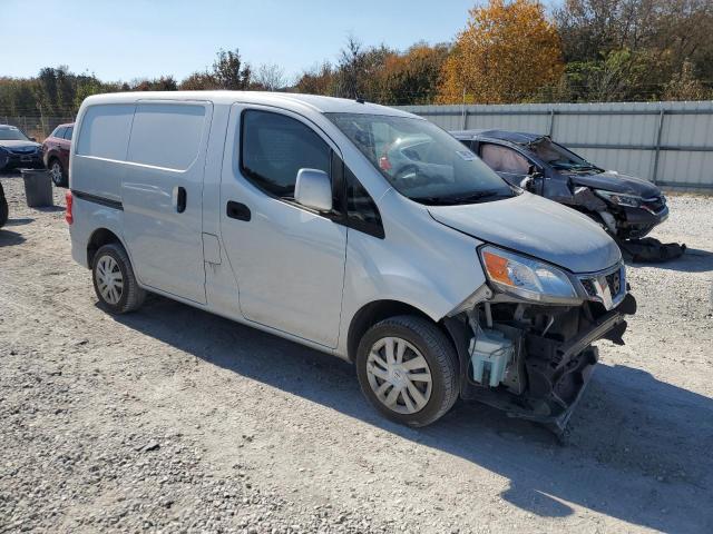  NISSAN NV 2019 Серебристый