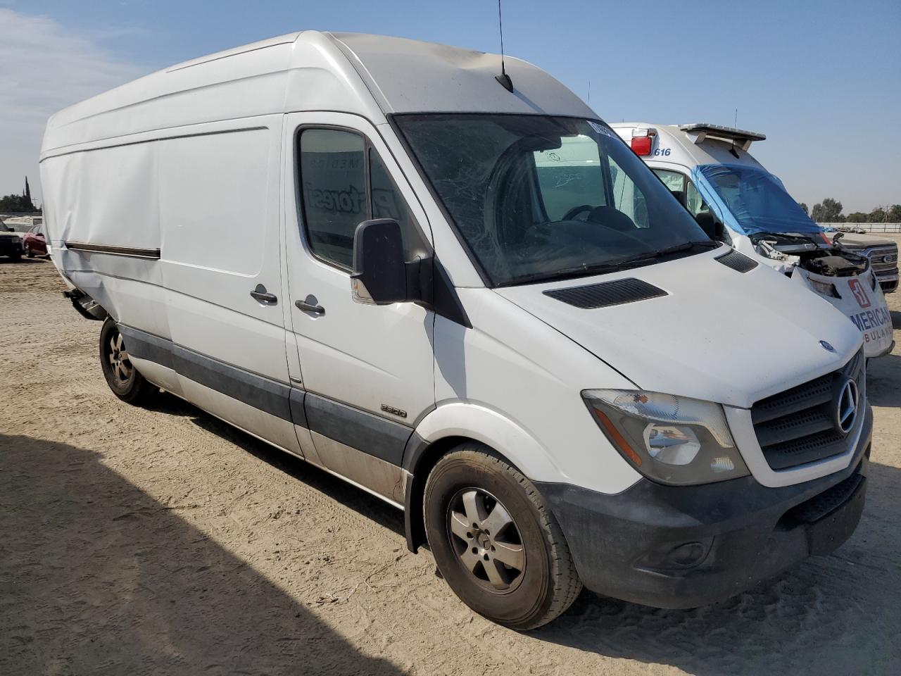 VIN WD3PE8CC8FP107134 2015 MERCEDES-BENZ SPRINTER no.4