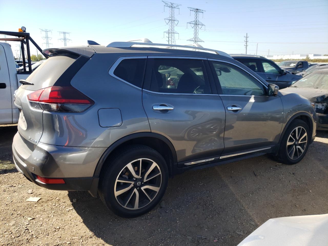 2020 Nissan Rogue - Image 3