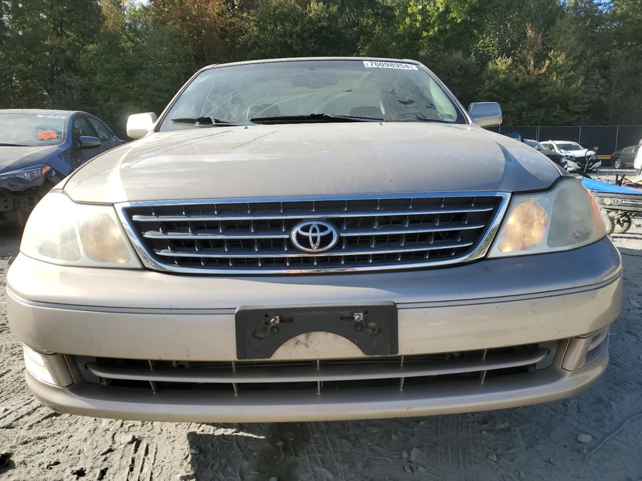 2003 Toyota Avalon - Image 5