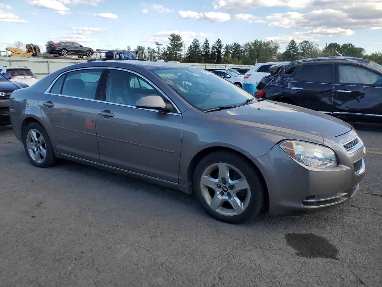 1G1ZC5EB8AF166439 2010 Chevrolet Malibu 1Lt