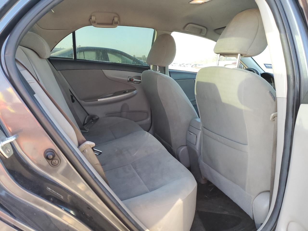 2011 Toyota Corolla - Image 10