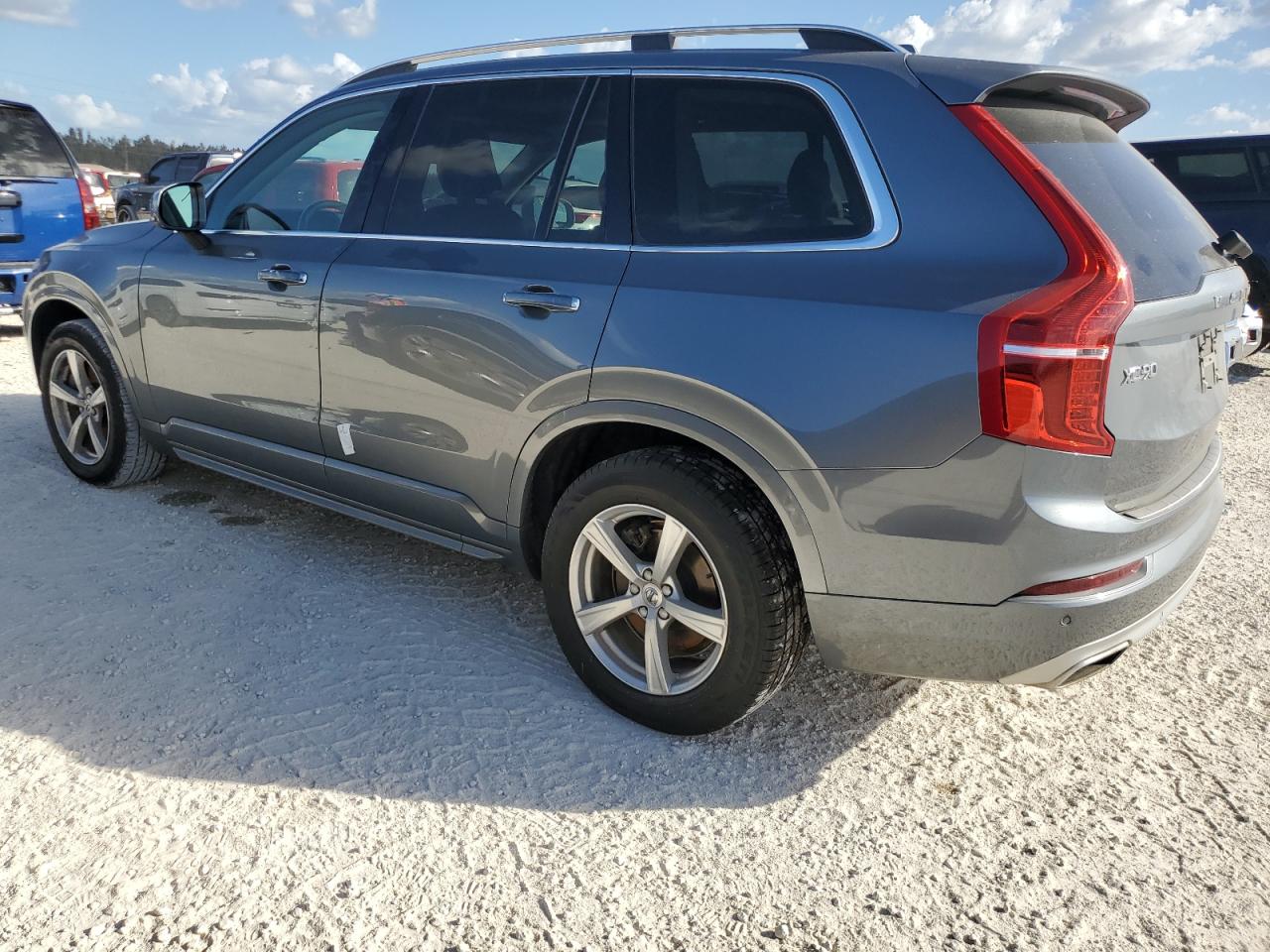 2017 Volvo XC90 - Image 2