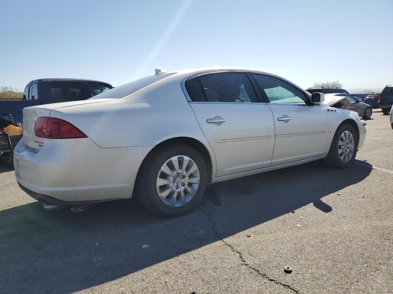 2009 Buick Lucerne - Image 3