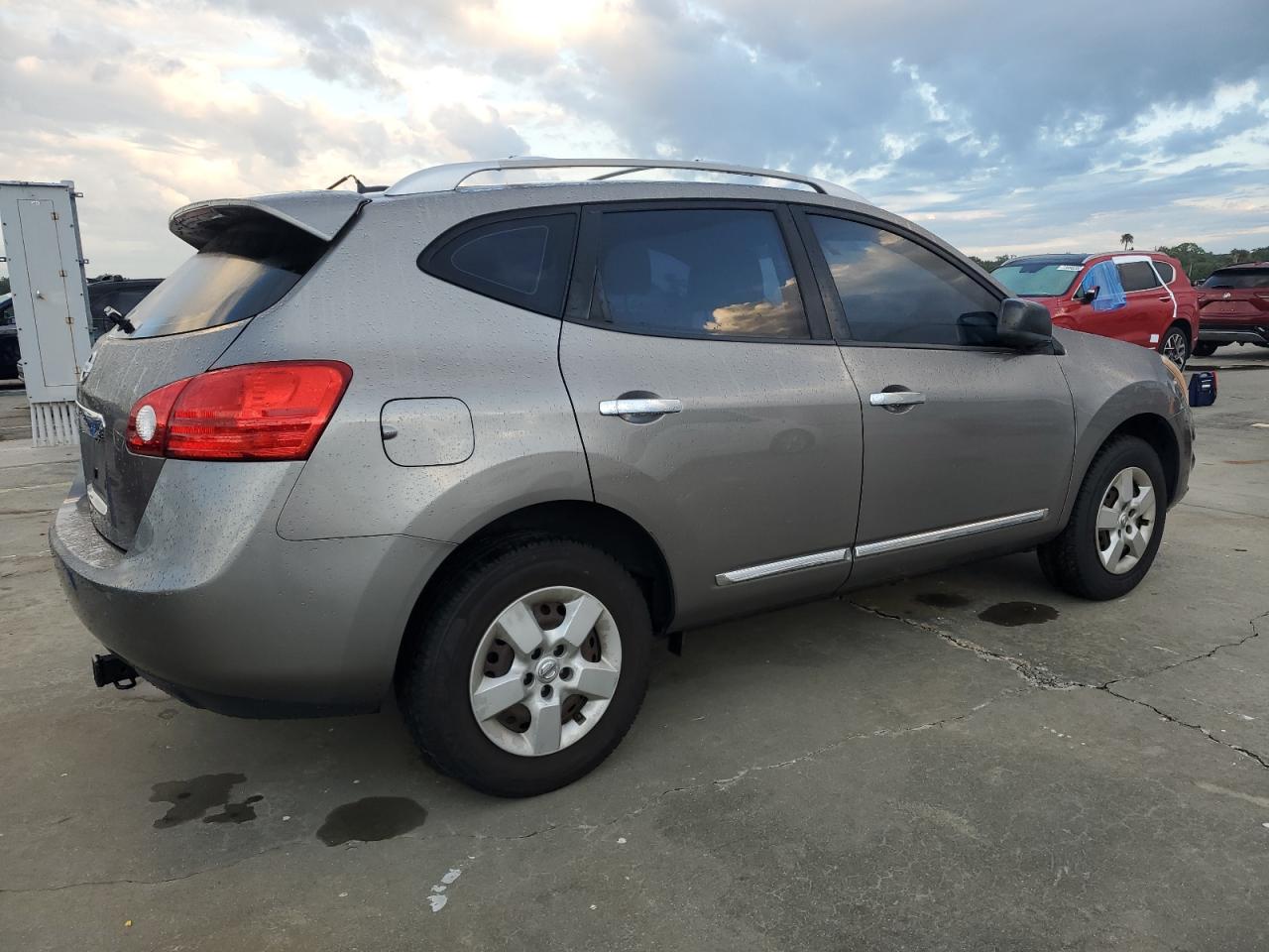 2015 Nissan Rogue - Image 3