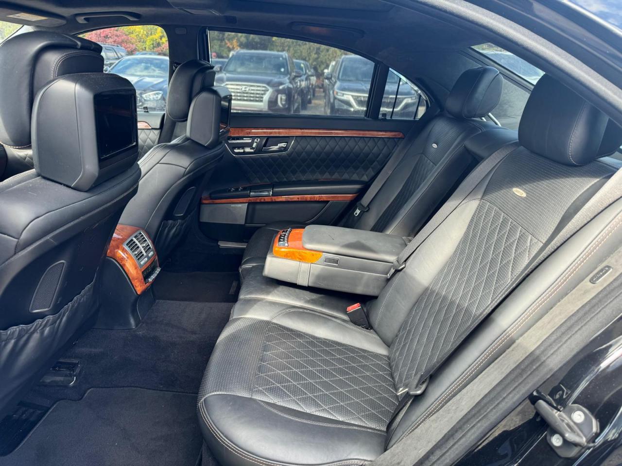 2011 Mercedes-Benz S 65 Amg VIN: WDDNG7KB9BA371914 Lot: 76549034