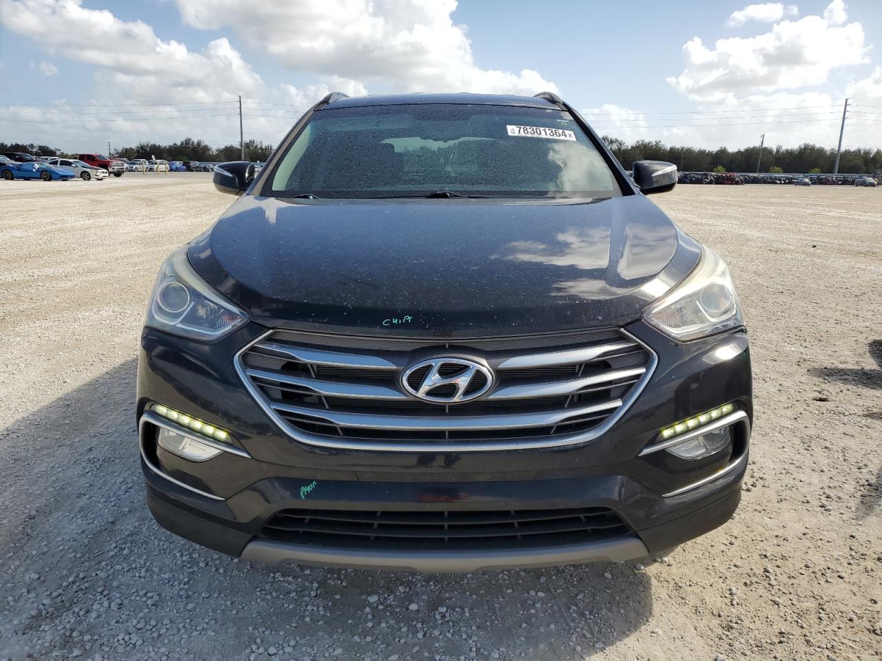 2018 Hyundai Santa Fe - Image 5