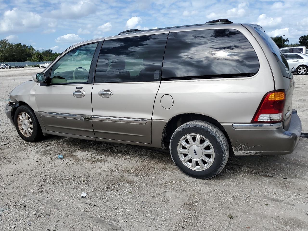 2003 Ford Windstar - Image 2