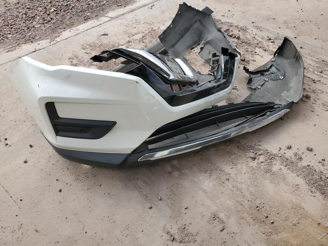 2017 Nissan Rogue - Image 12