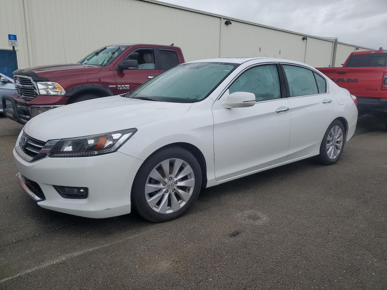 1HGCR2F82FA133598 2015 HONDA ACCORD - Image 1