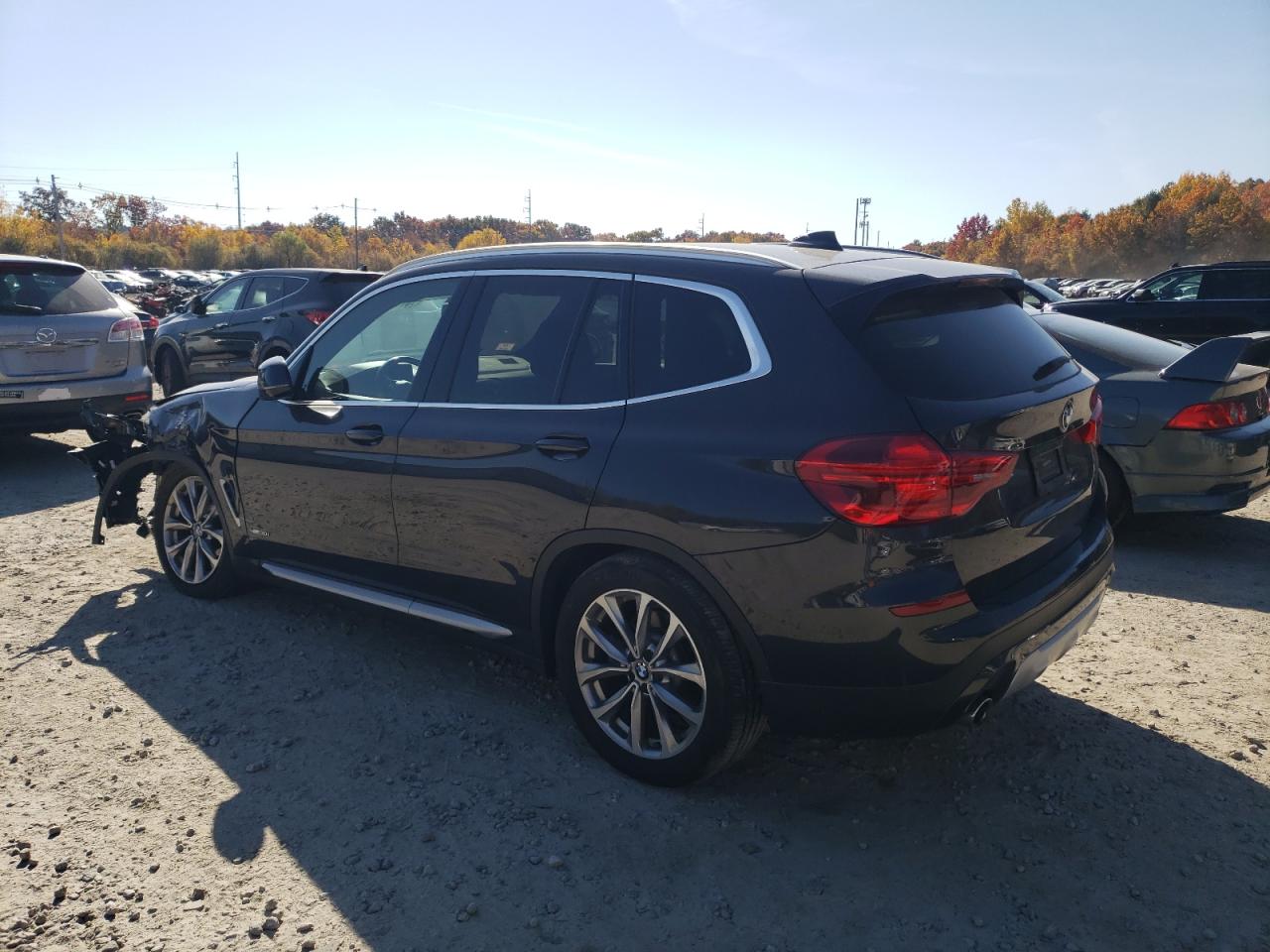 VIN 5UXTR9C52JLD59883 2018 BMW X3 no.2