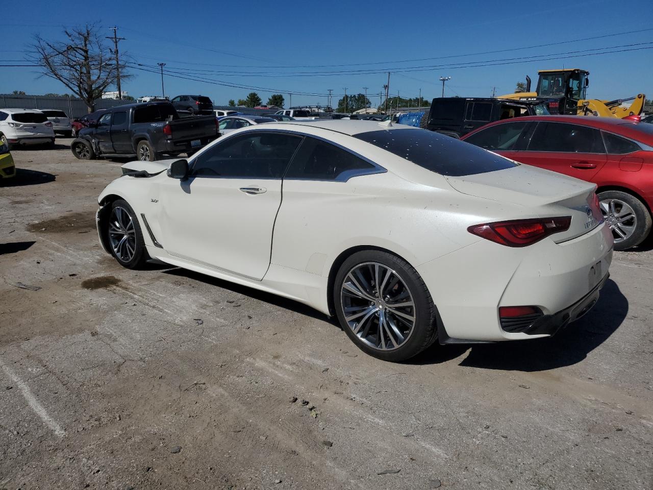 2018 Infiniti Q60 - Image 2