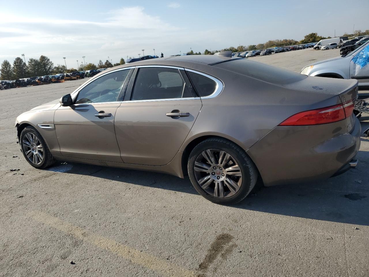 2017 Jaguar XF - Image 2