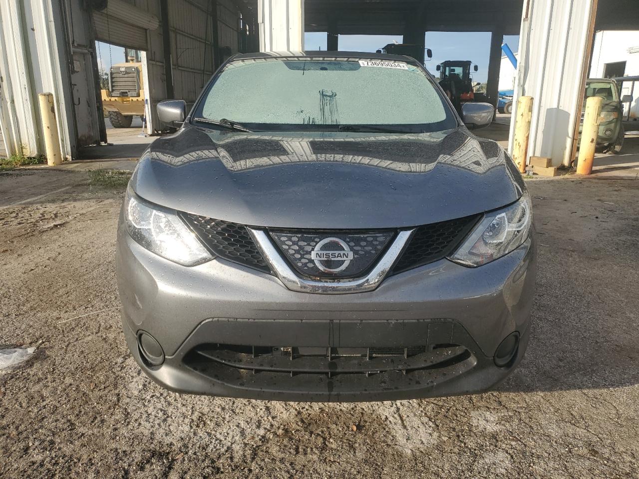 JN1BJ1CP3JW163246 2018 Nissan Rogue Sport S