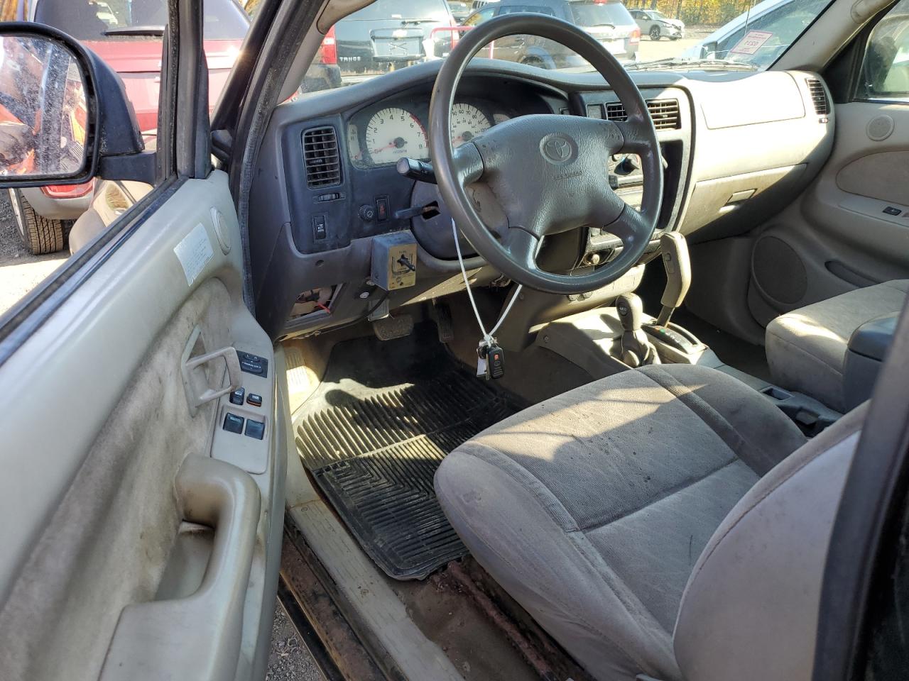 2004 Toyota Tacoma Xtracab VIN: 5TEWN72N44Z365722 Lot: 77380044