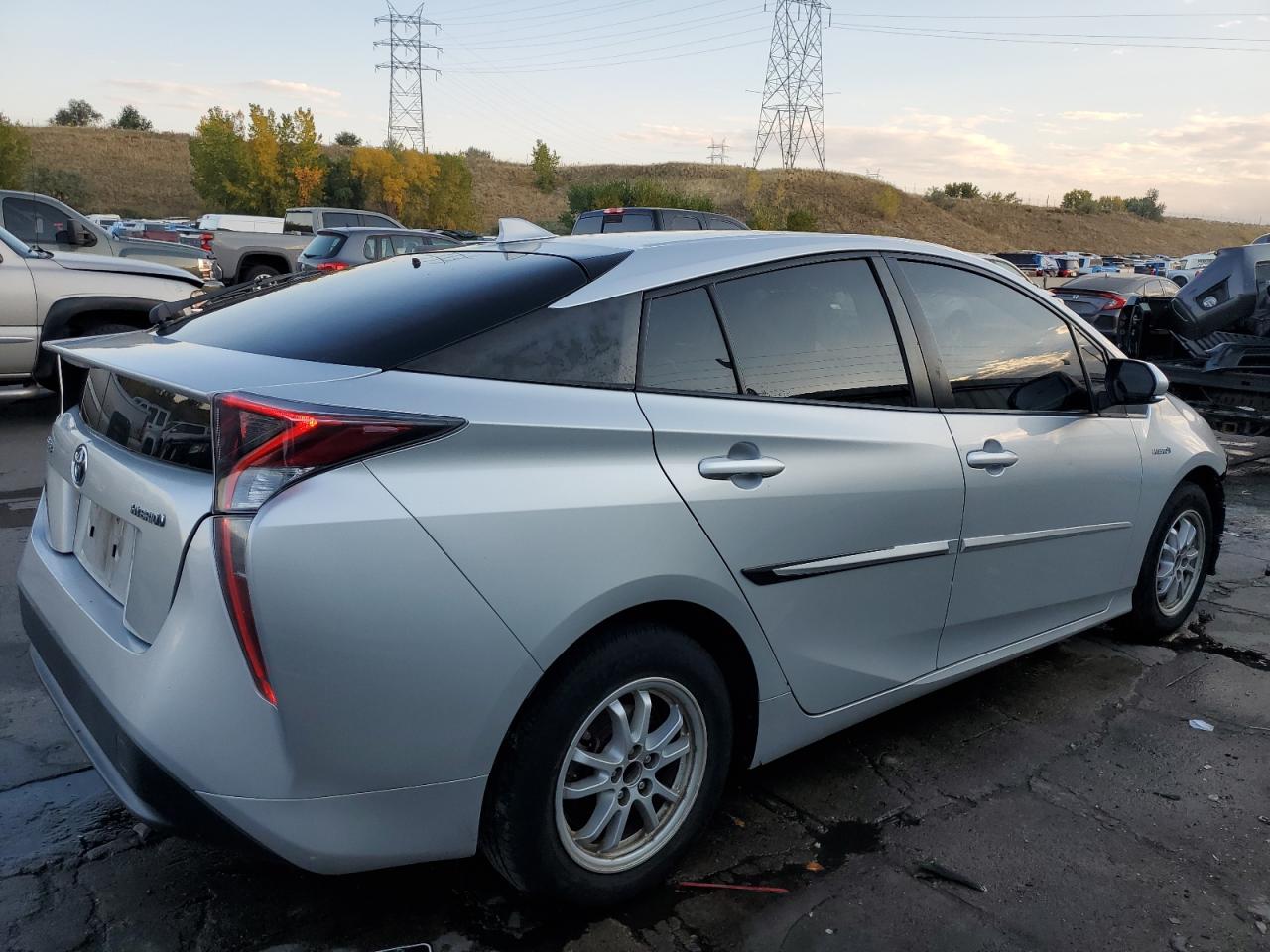 VIN JTDKBRFU6G3023583 2016 TOYOTA PRIUS no.3