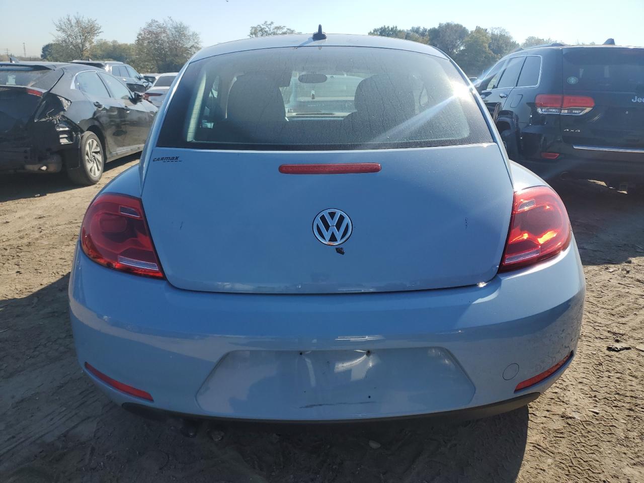 2015 Volkswagen Beetle 1.8T VIN: 3VWJ07AT1FM601197 Lot: 76710554