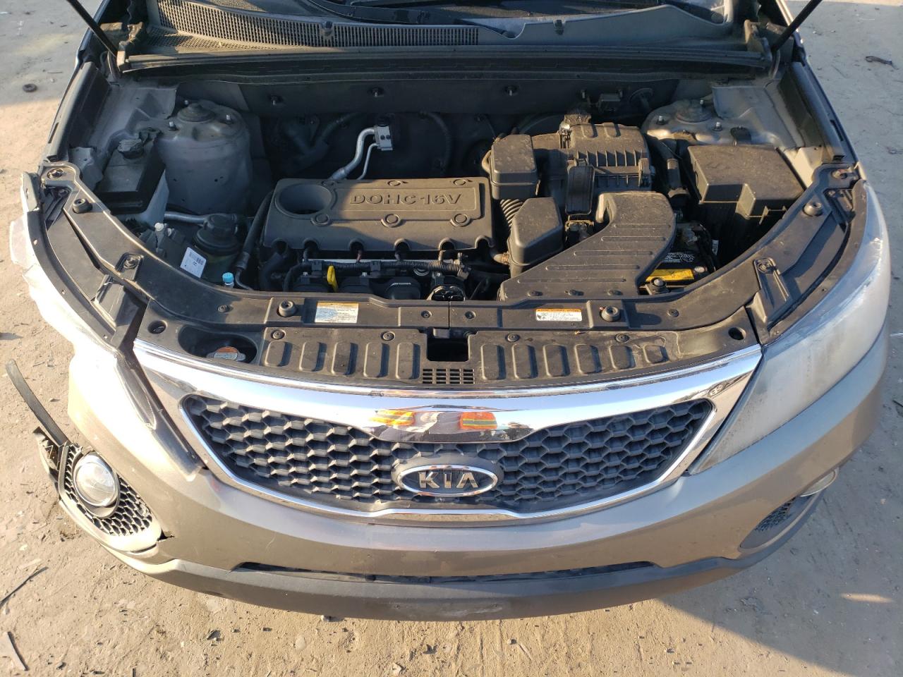 5XYKT3A15BG184986 2011 Kia Sorento Base